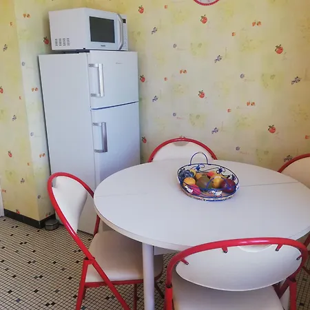Holiday home L'opaline, Jolie Maison Avec Jardin 6 Pers,10km Honfleur, Linge Et Internet Inclus